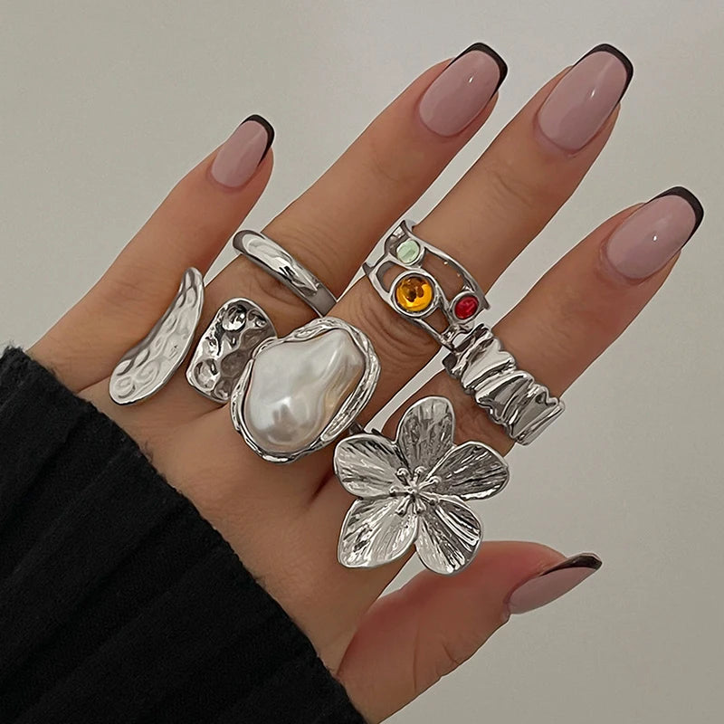 6Pcs Fashionable Rings Set for Women Men Vintage Flower Pearl Crystal European Open Rings Luxury Jewelry