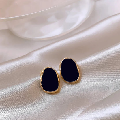 DERSONA Elegant Retro Black Geometric Fashion Luxury High end Design Sense Earrings Women's Jewelry